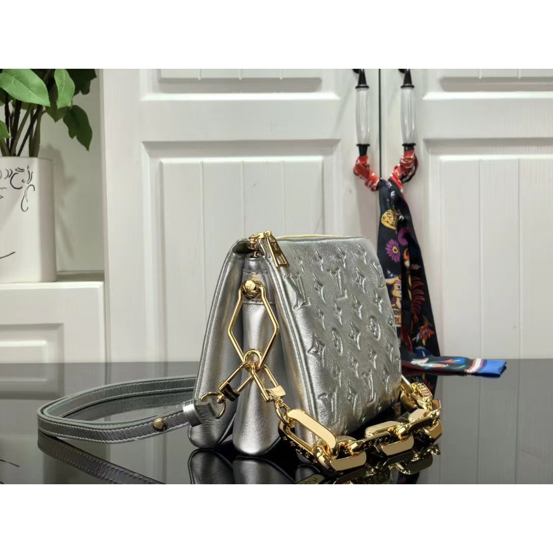 Louis Vuitton  BB Handbag （21 x 16 x 7cm） - PerfectKickZ