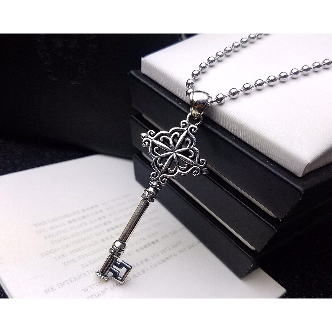 Chrome Heart Cross Necklace - PerfectKickZ