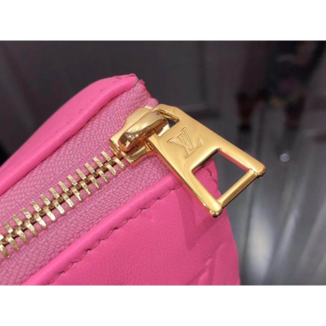 Louis Vuitton  Handbag （20 x 16 x 12cm） - 