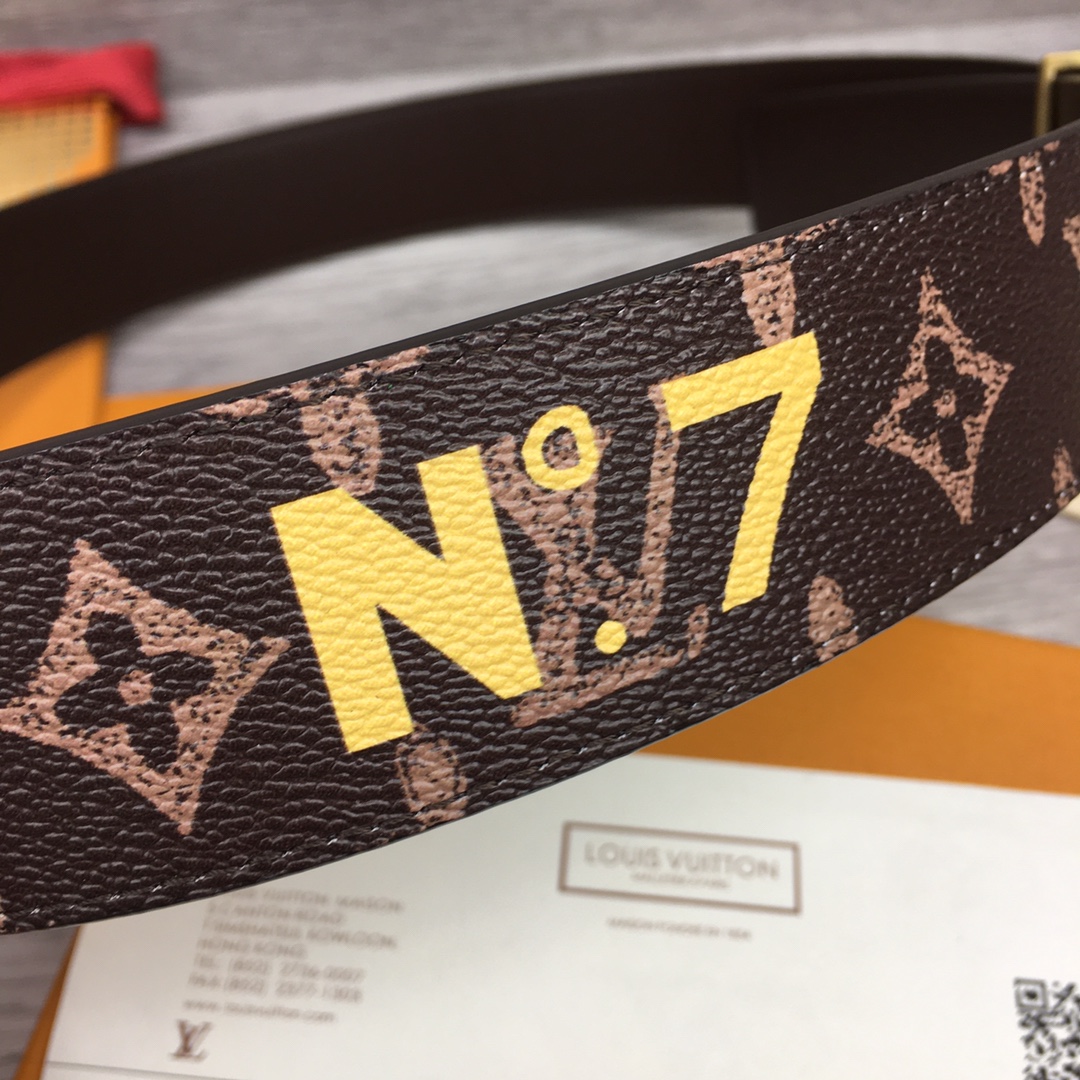 Louis Vuitton Shape 40MM Reversible Belt - PerfectKickZ