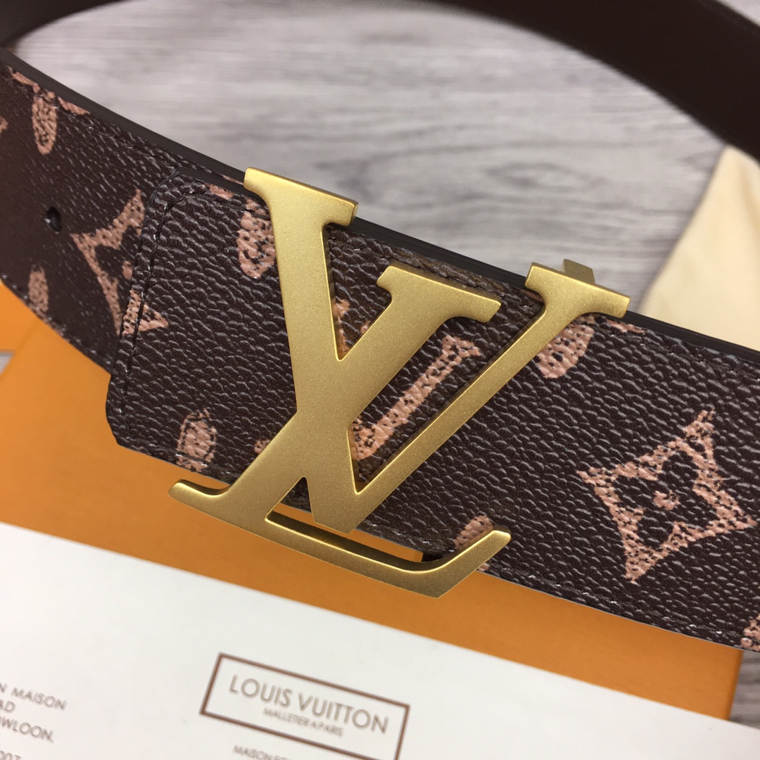 Louis Vuitton Shape 40MM Reversible Belt - PerfectKickZ