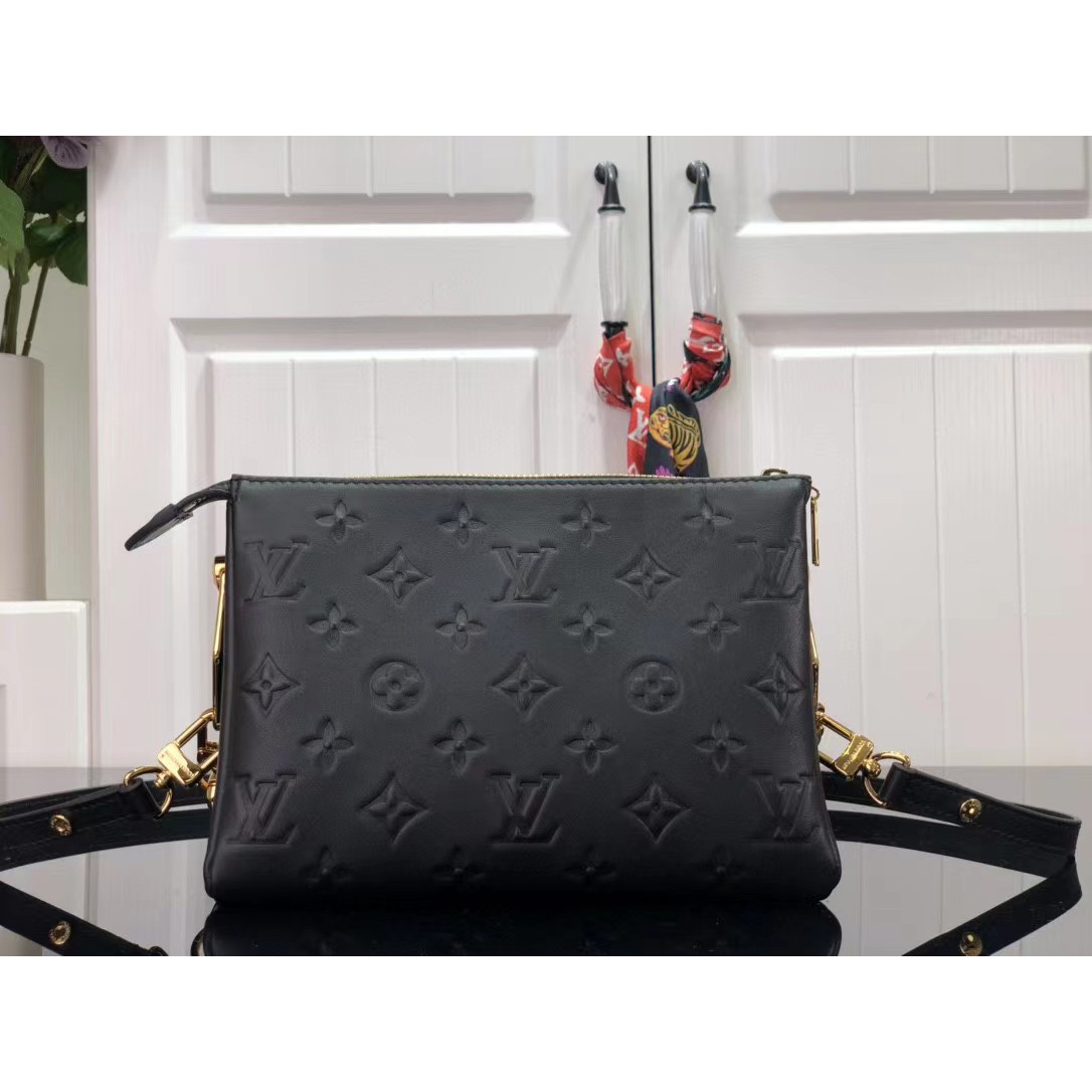 Louis Vuitton  Handbag （20 x 16 x 12cm） - PerfectKickZ