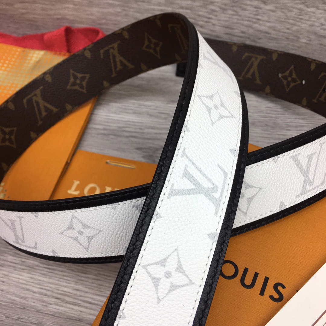 Louis Vuitton Shape 40MM Reversible Belt - PerfectKickZ