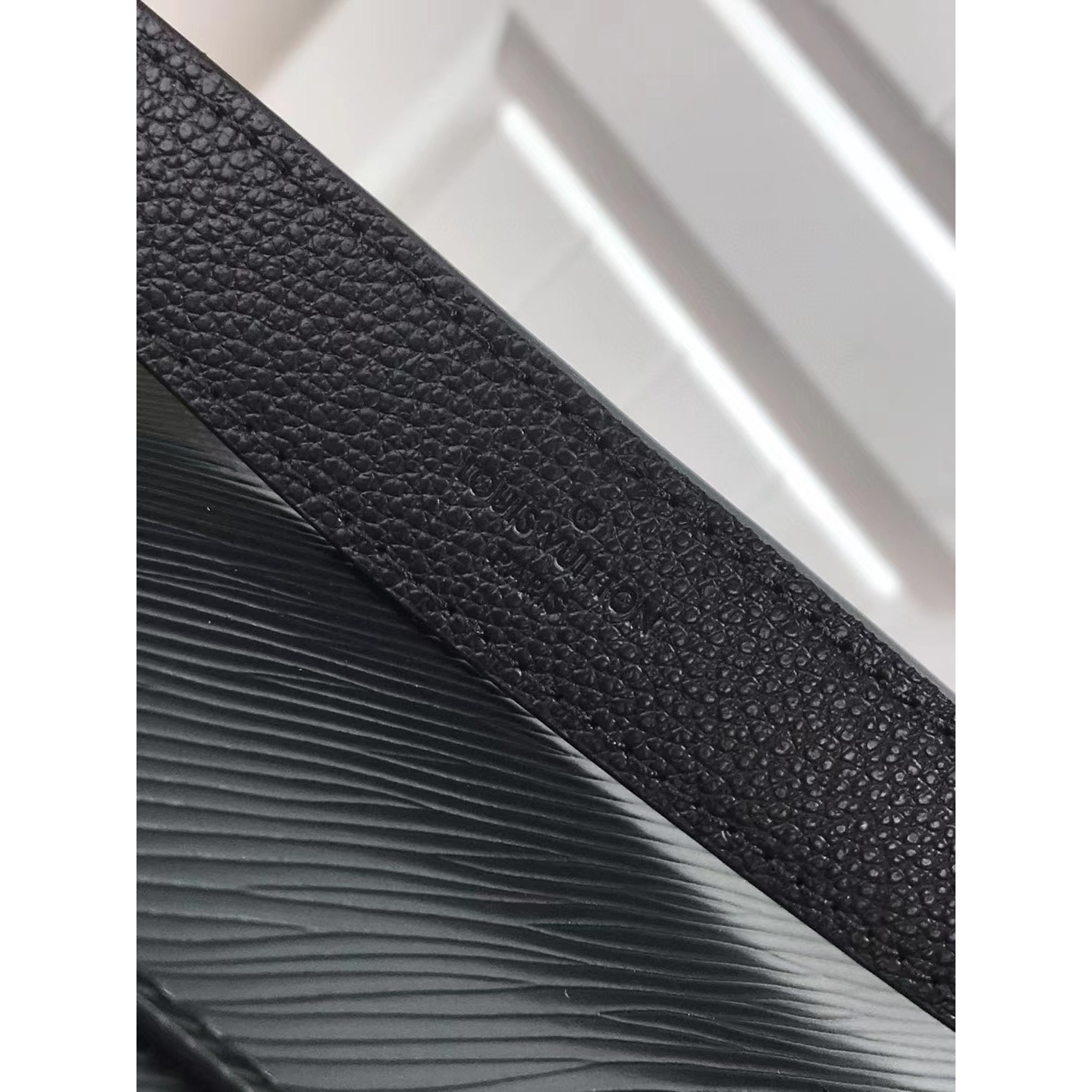 Louis Vuitton  Marelle Handbag （25x15x8cm） - PerfectKickZ