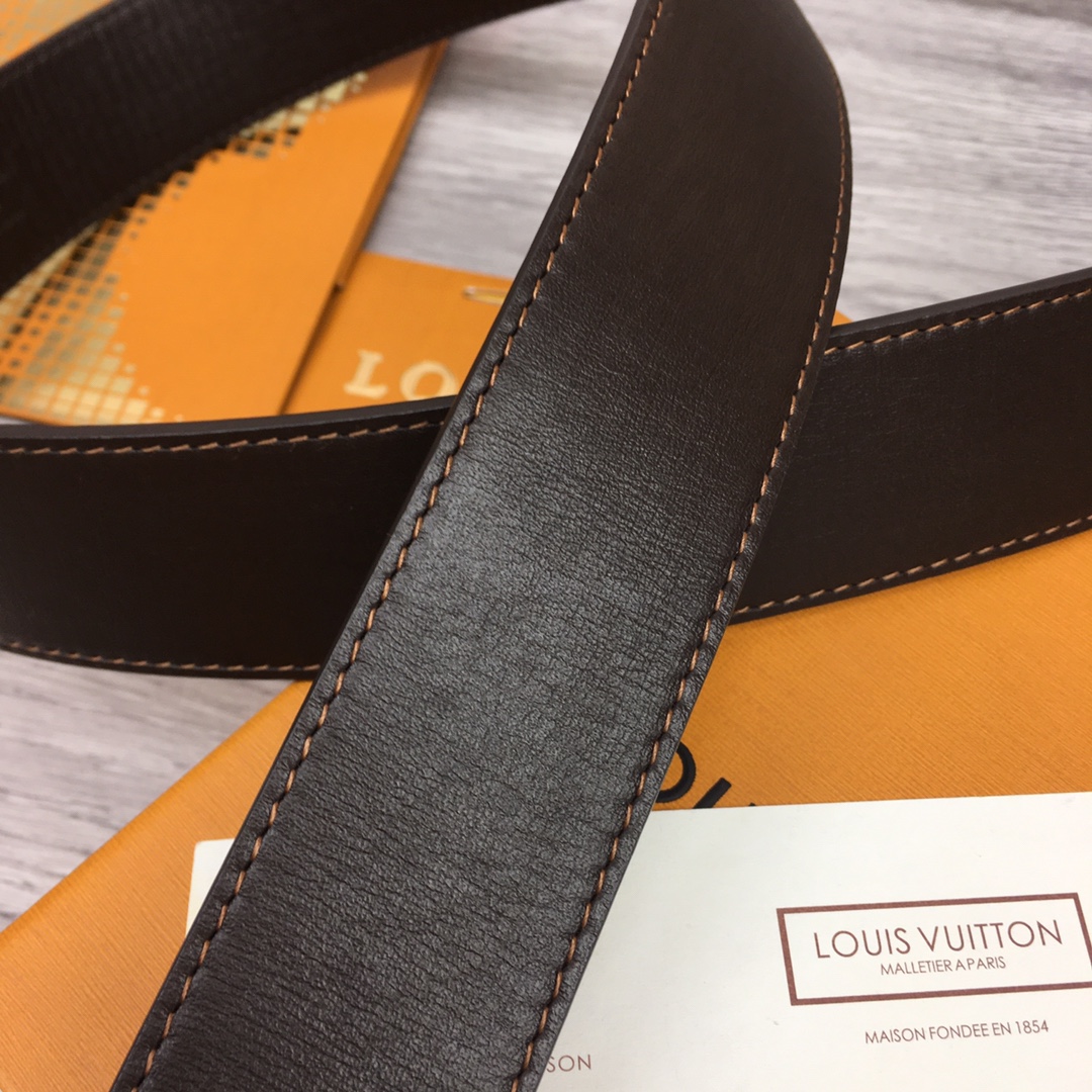 Louis Vuitton Shape 40MM Reversible Belt - PerfectKickZ