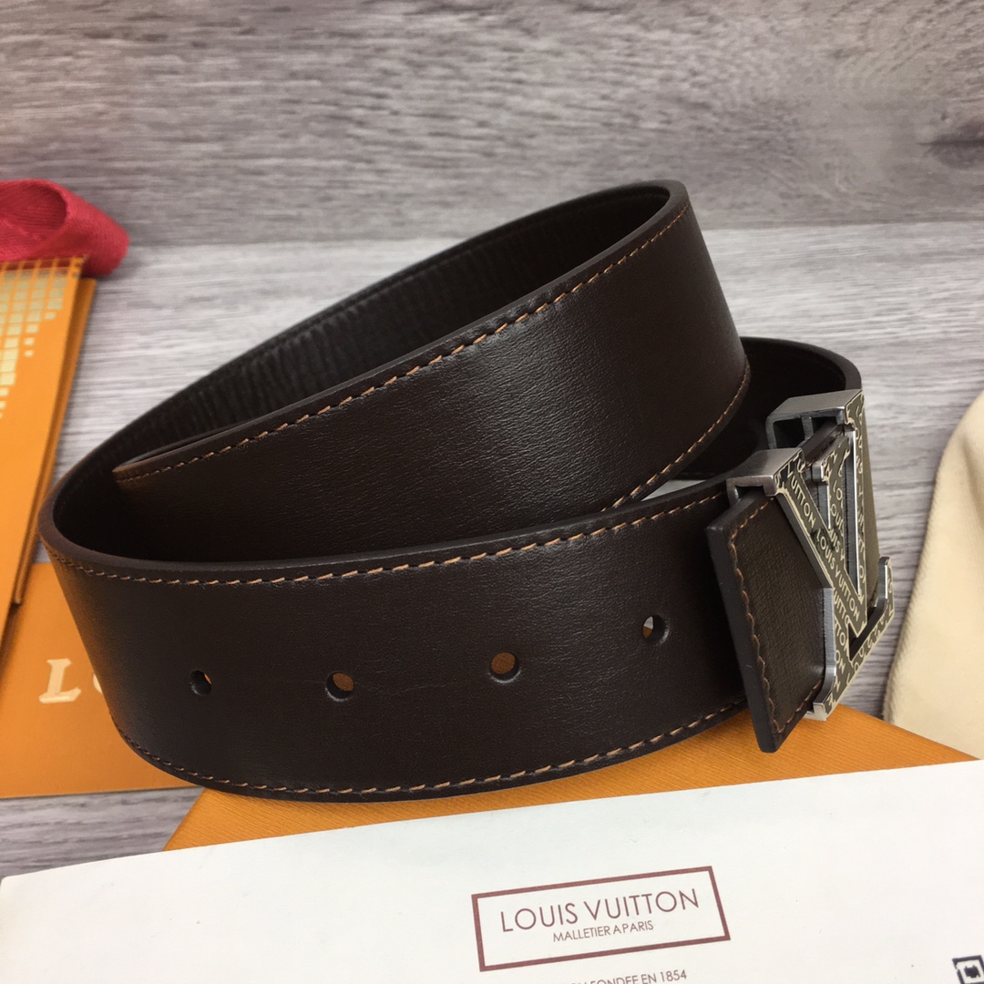 Louis Vuitton Shape 40MM Reversible Belt - PerfectKickZ