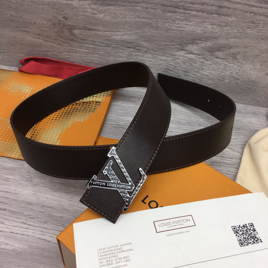 Louis Vuitton Shape 40MM Reversible Belt - PerfectKickZ