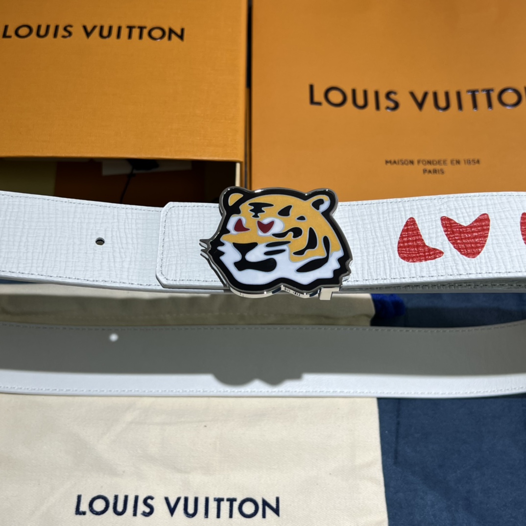 Louis Vuitton Gradient Shape 40MM Reversible Belt - PerfectKickZ