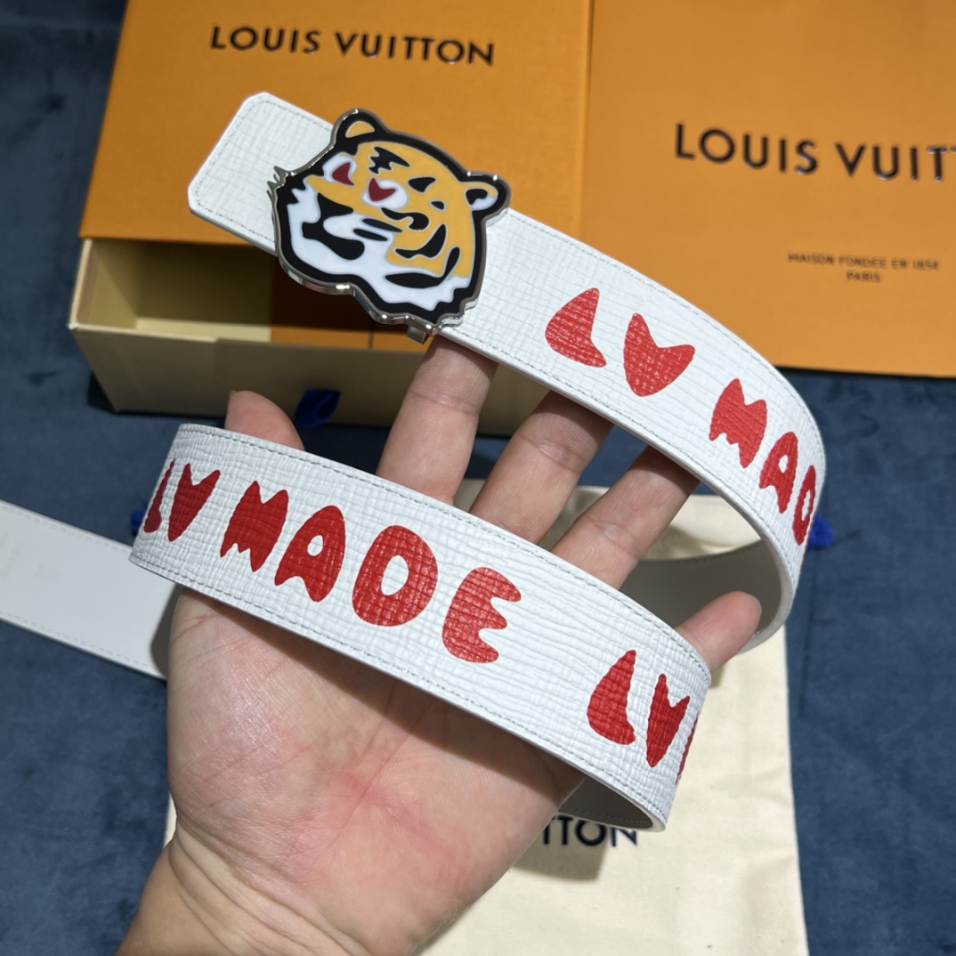 Louis Vuitton Gradient Shape 40MM Reversible Belt - PerfectKickZ