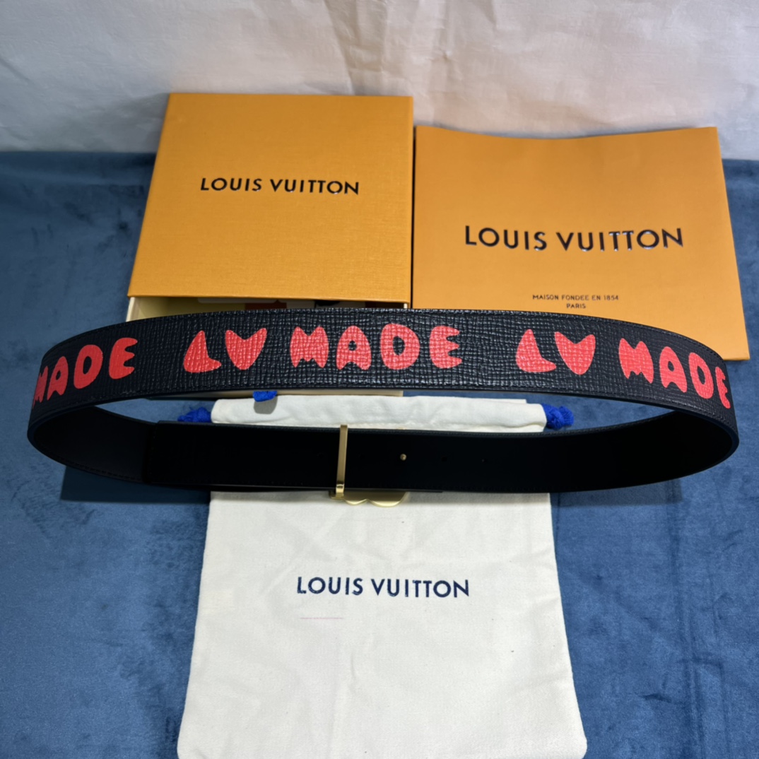 Louis Vuitton Gradient Shape 40MM Reversible Belt - 