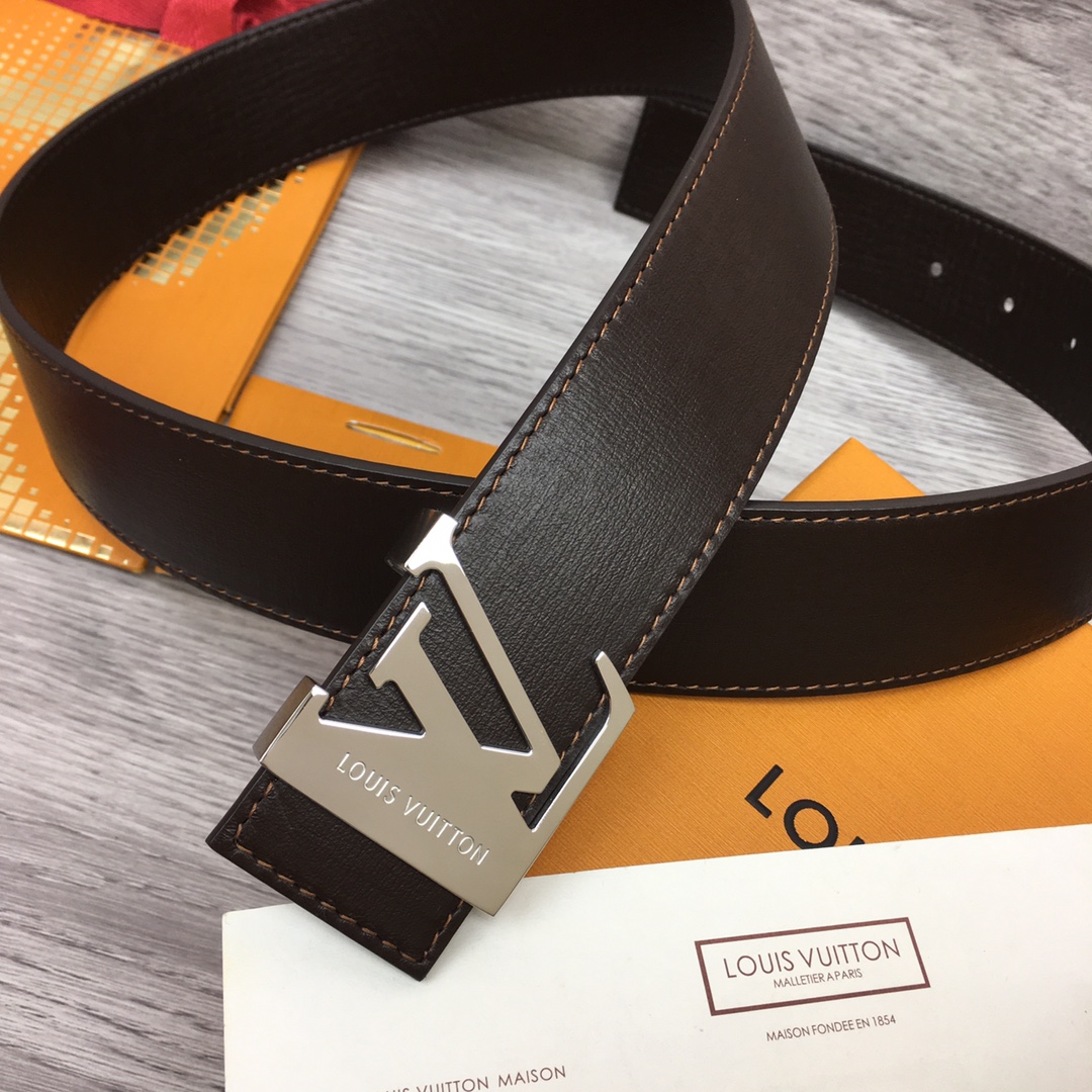 Louis Vuitton Shape 40MM Reversible Belt - PerfectKickZ
