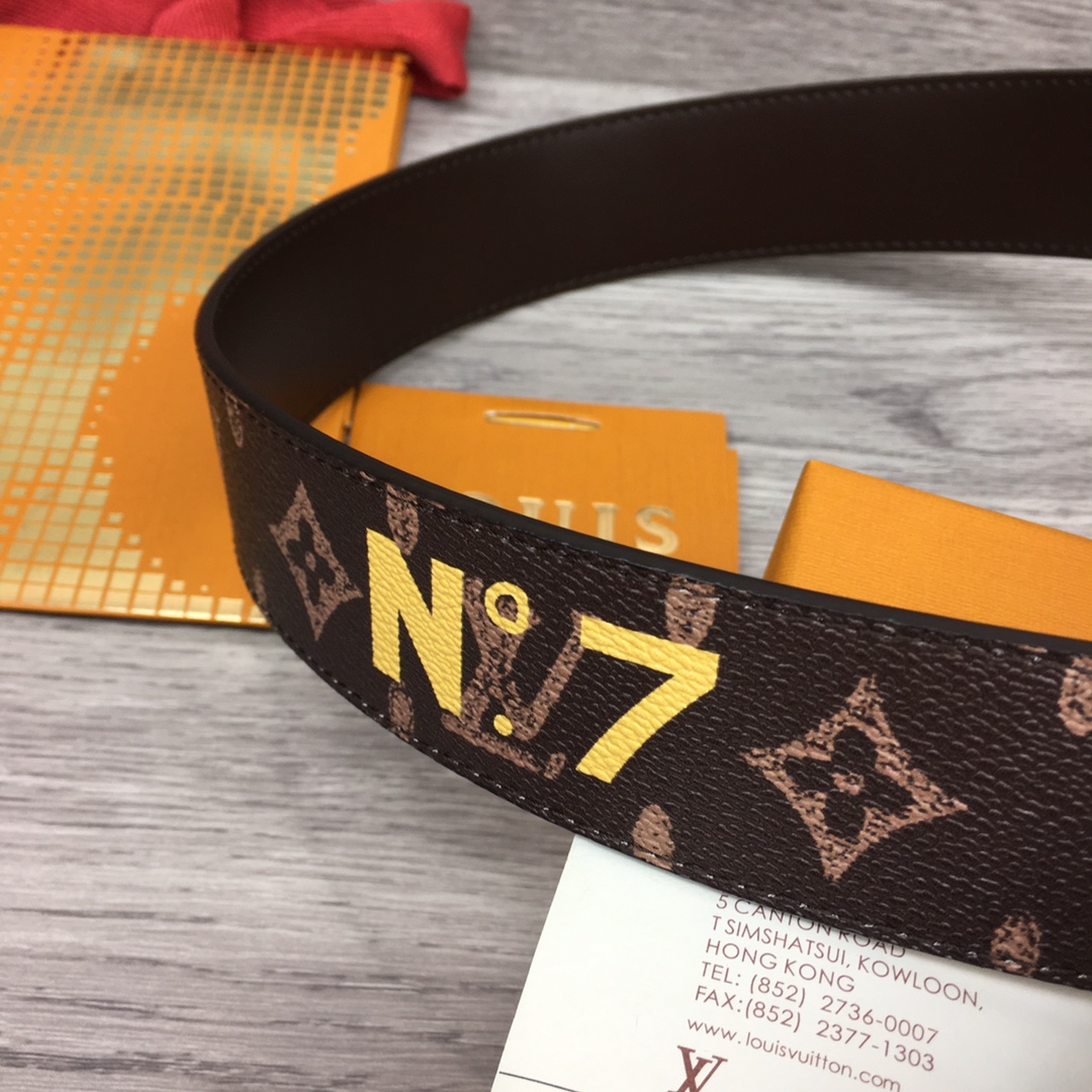 Louis Vuitton Shape 40MM Reversible Belt - PerfectKickZ