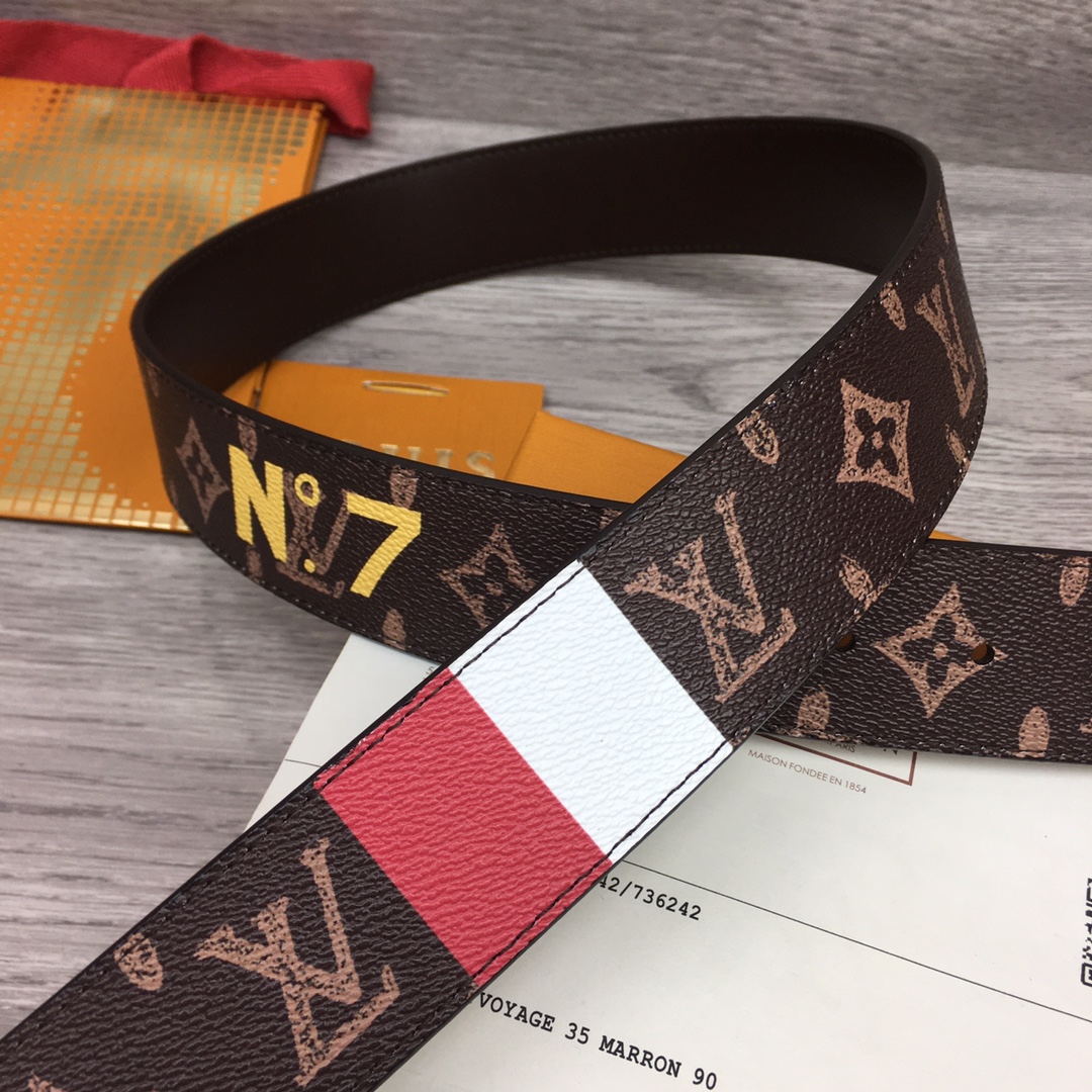 Louis Vuitton Shape 40MM Reversible Belt - PerfectKickZ