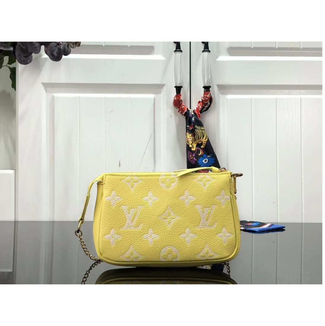 Louis Vuitton  Mini Pochette Accessoires  Clutch Bag（15.5 x 10.5 x 4cm） - PerfectKickZ