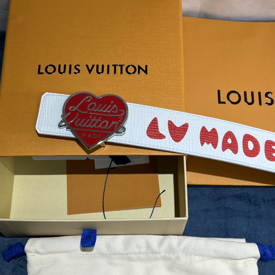Louis Vuitton Gradient Shape 40MM Reversible Belt - PerfectKickZ