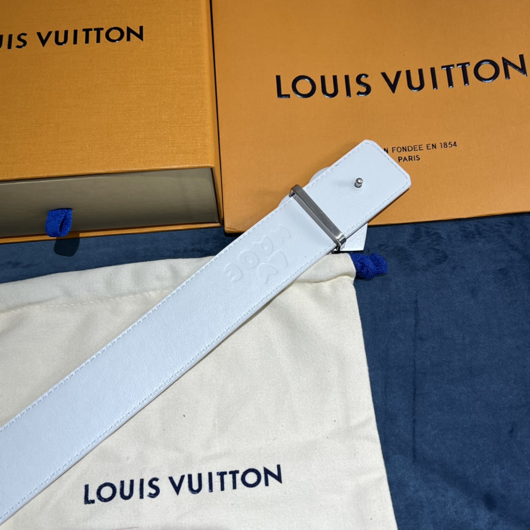 Louis Vuitton Gradient Shape 40MM Reversible Belt - PerfectKickZ