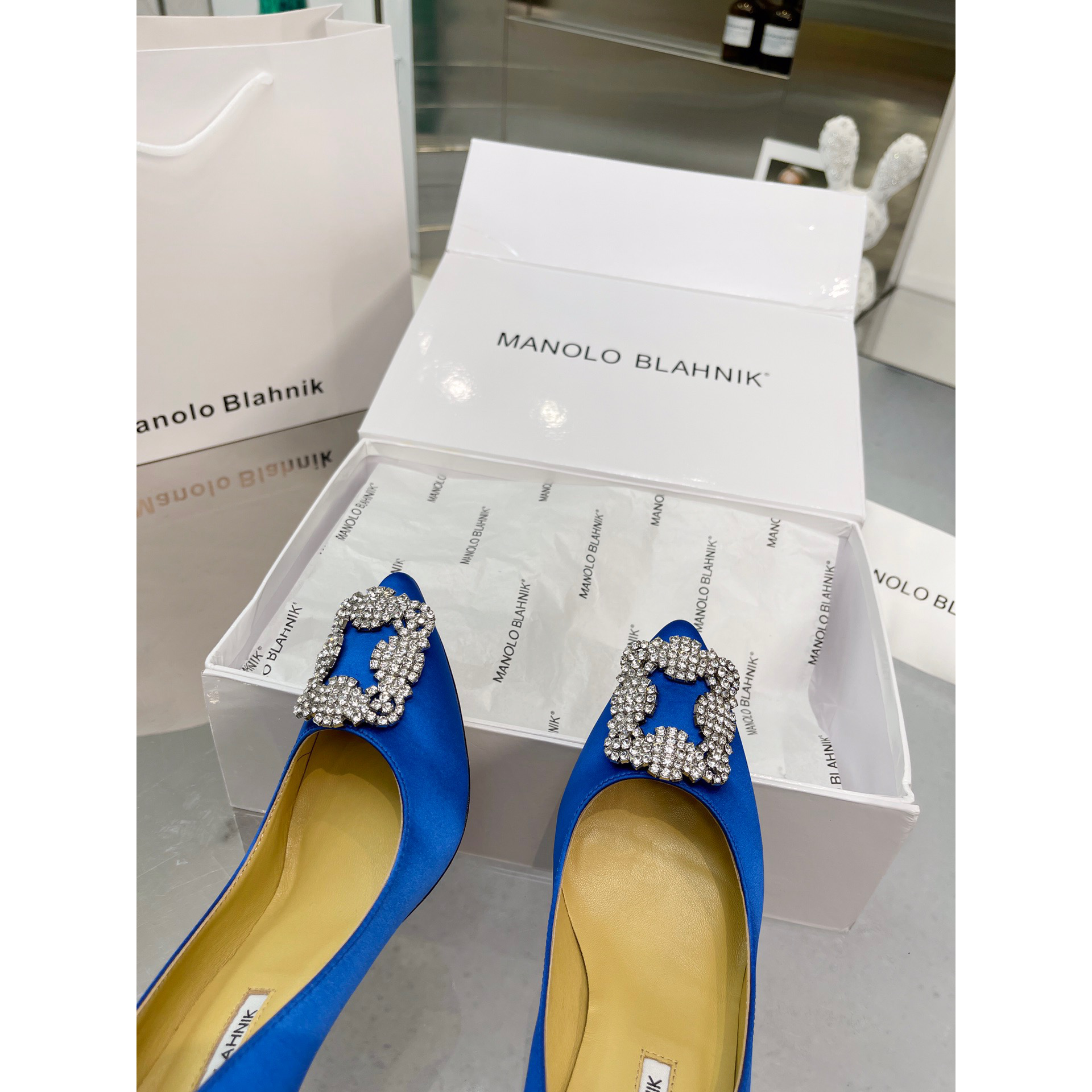Manolo Blahnik Blue Hangisi Pumps with buckle - PerfectKickZ