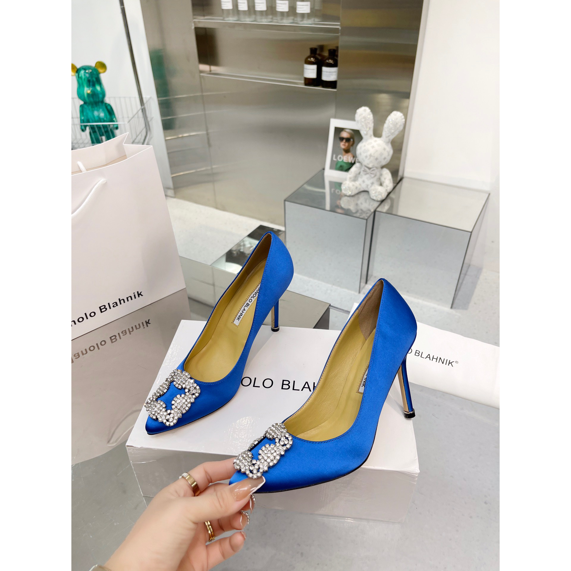 Manolo Blahnik Blue Hangisi Pumps with buckle - PerfectKickZ