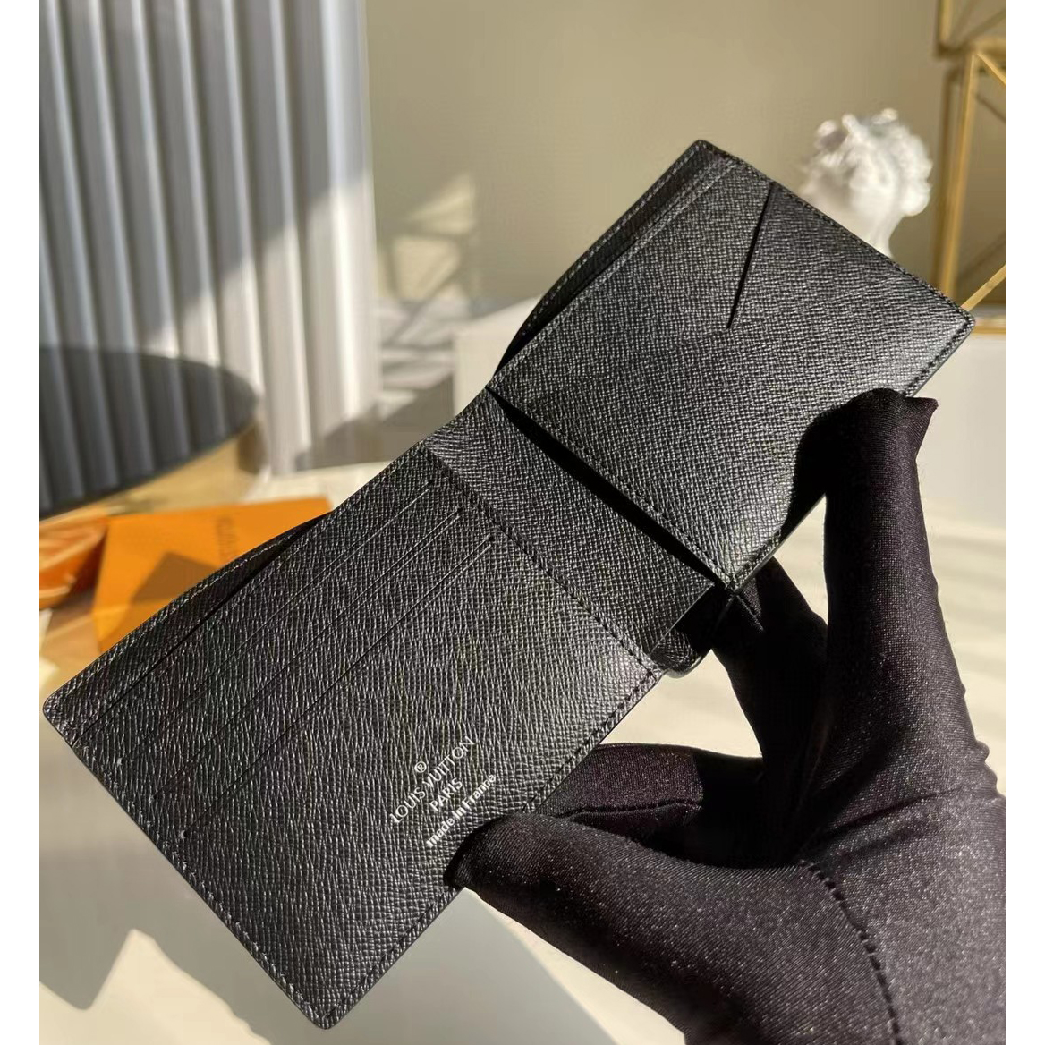 Louis Vuitton  Multiple Wallet(1.5-9-1.5cm) - PerfectKickZ