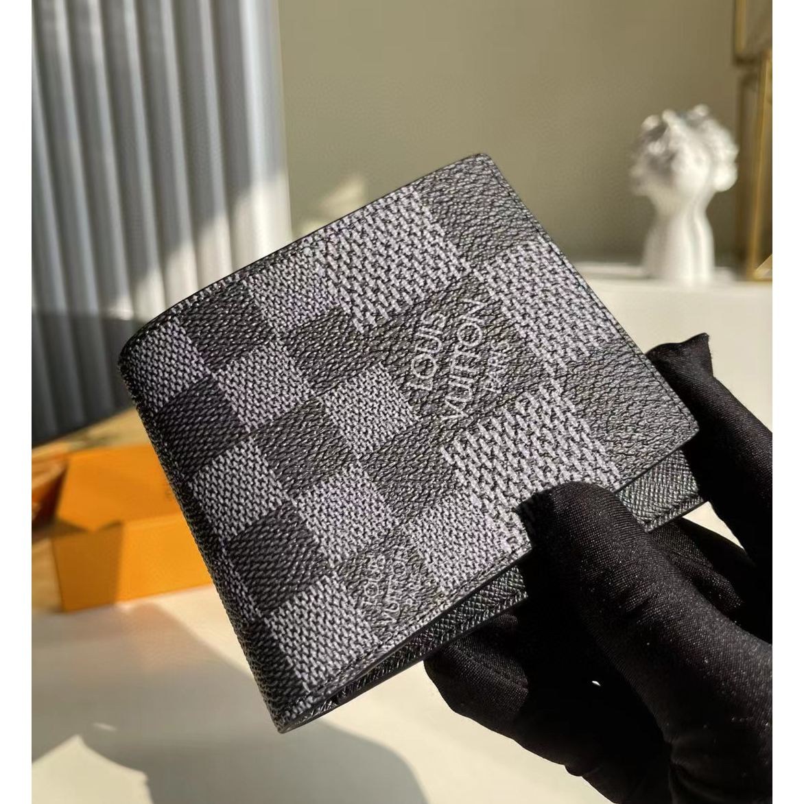 Louis Vuitton  Multiple Wallet(1.5-9-1.5cm) - PerfectKickZ