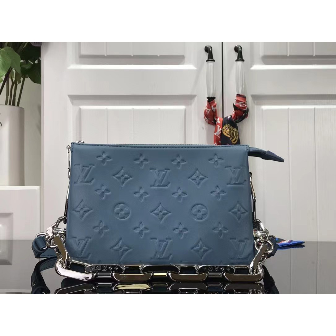 Louis Vuitton  Handbag （20 x 16 x 12cm） - PerfectKickZ