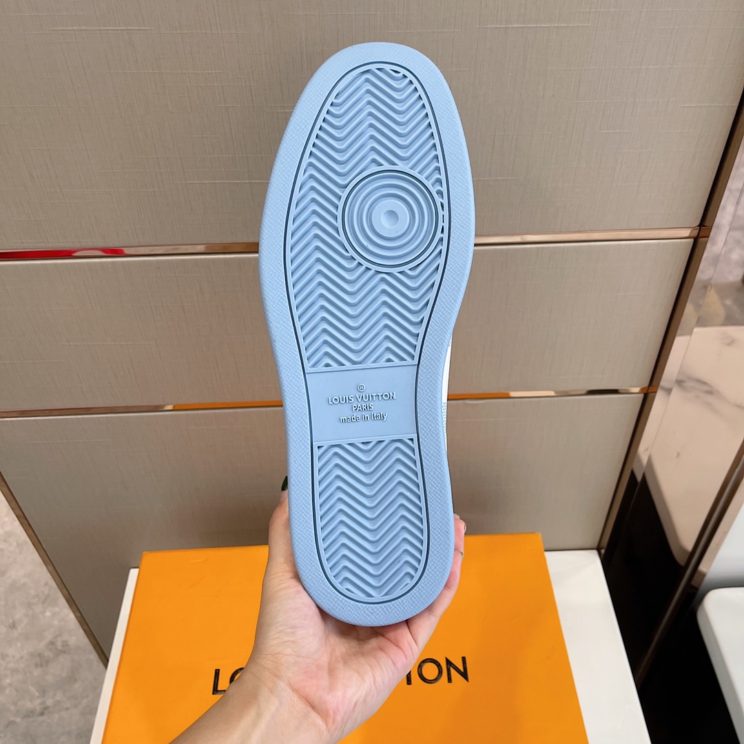 Louis Vuitton Men's Rivoli Sneaker - PerfectKickZ