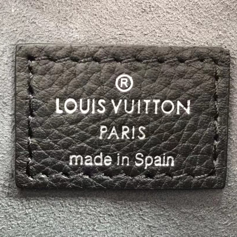 Louis Vuitton Beaubourg Hobo Leather Shoulder Bag(32-26-17 CM） - PerfectKickZ