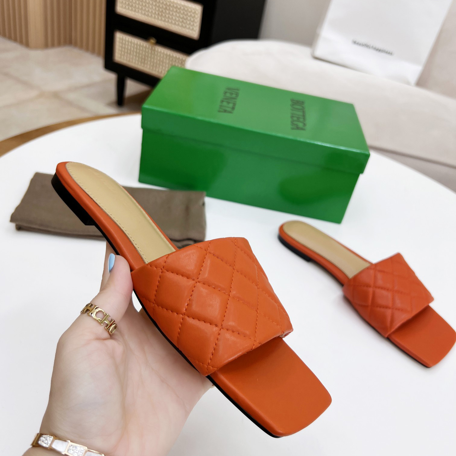 Bottega Veneta Padded Leather Sandals - PerfectKickZ