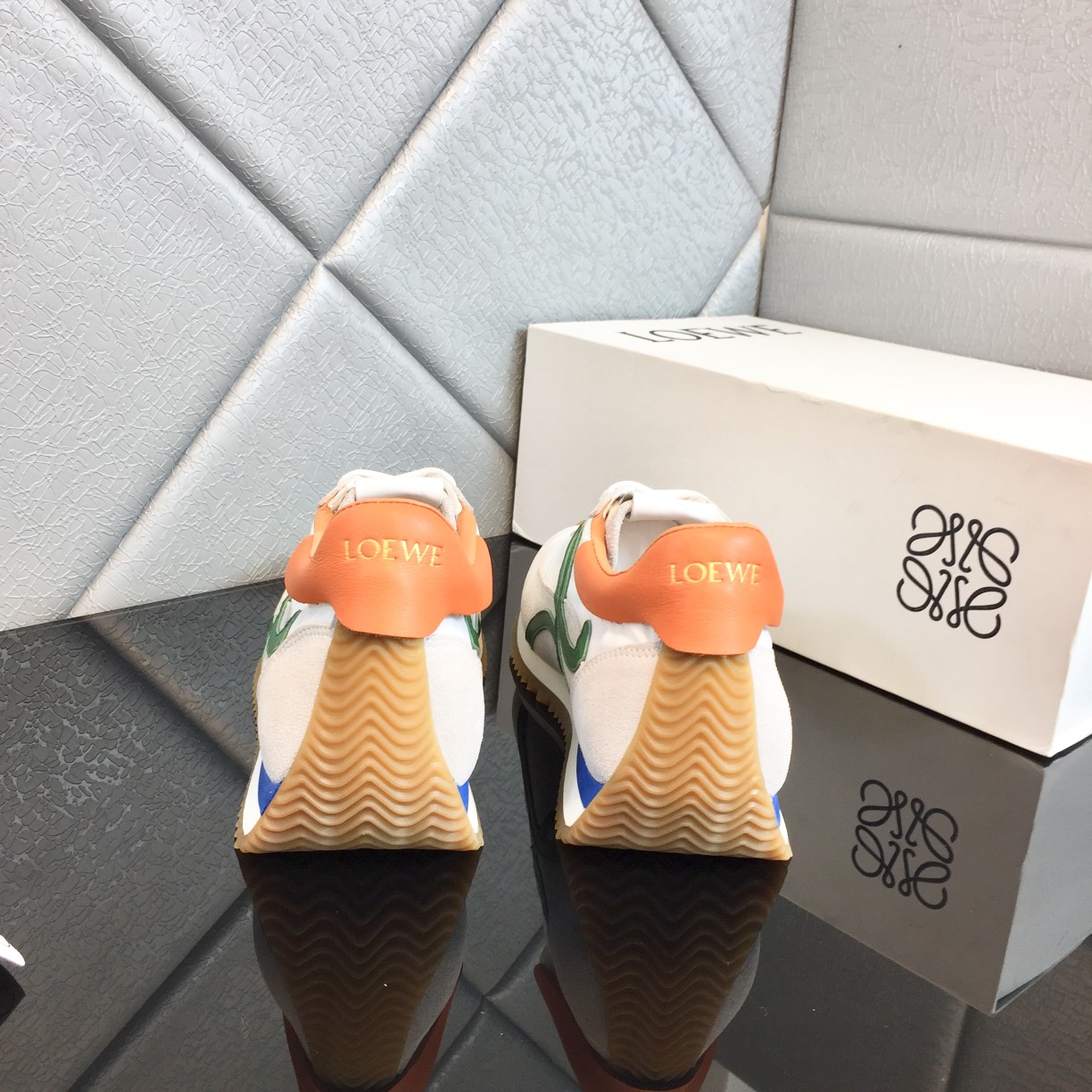 Loewe Flow Runner In Calfskin - PerfectKickZ
