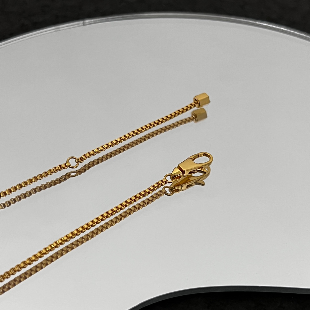 Gucci Link To Love Necklace With Diamonds - PerfectKickZ
