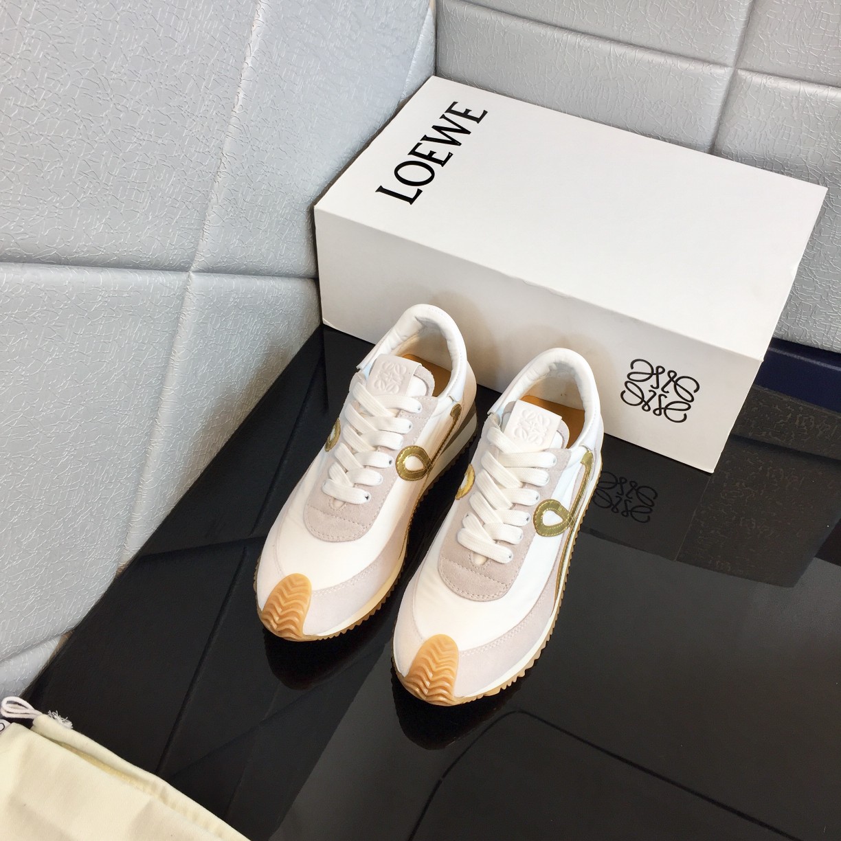 Loewe Flow Runner In Calfskin - PerfectKickZ