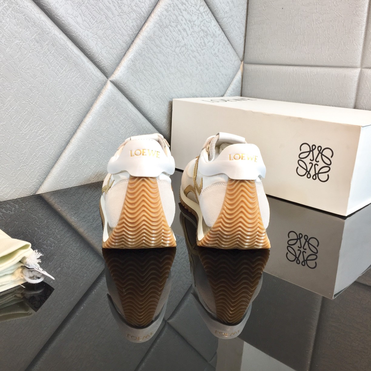 Loewe Flow Runner In Calfskin - PerfectKickZ