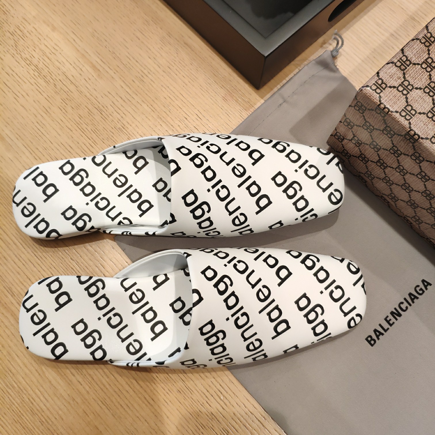 Balenciaga Logo Leather Backless Loafers - PerfectKickZ