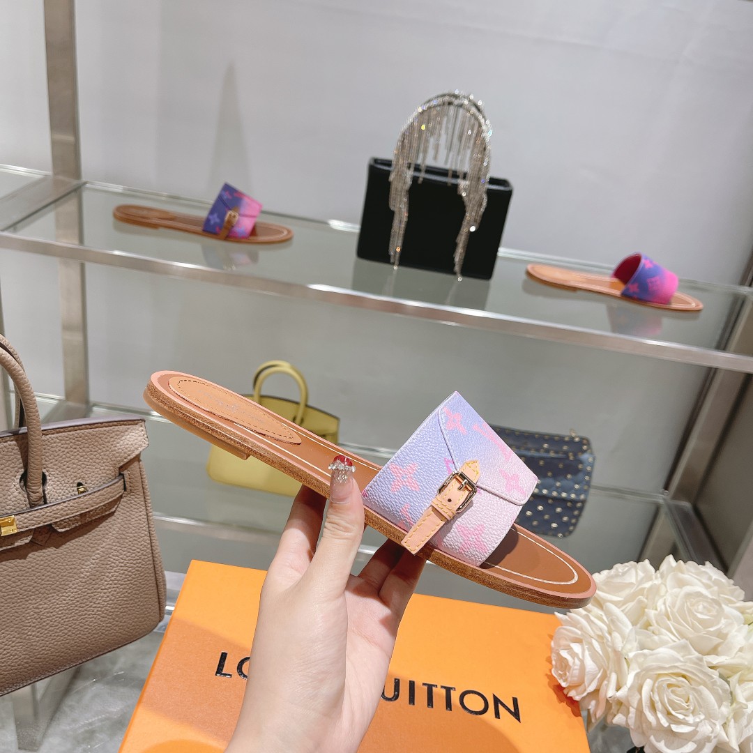 Louis Vuitton Lock It Flat Mule - 