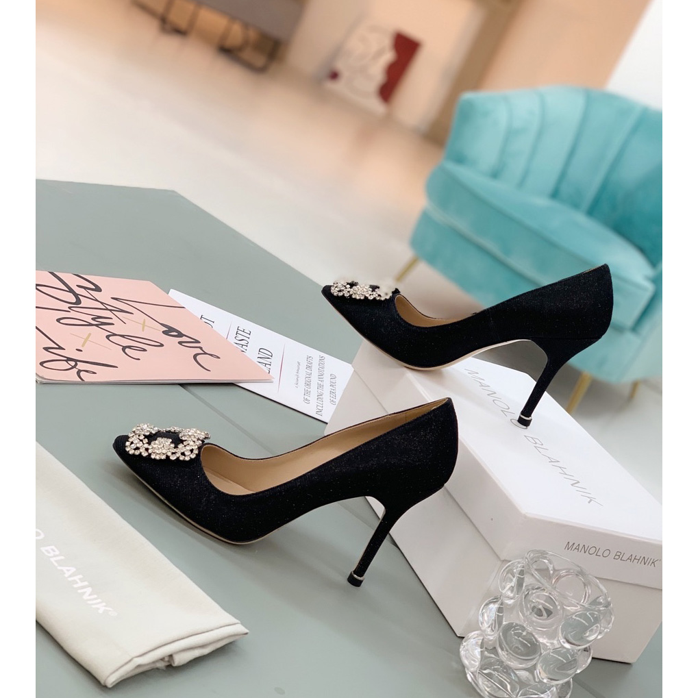 Manolo Blahnik Black Hangisi Pumps With Buckle - PerfectKickZ