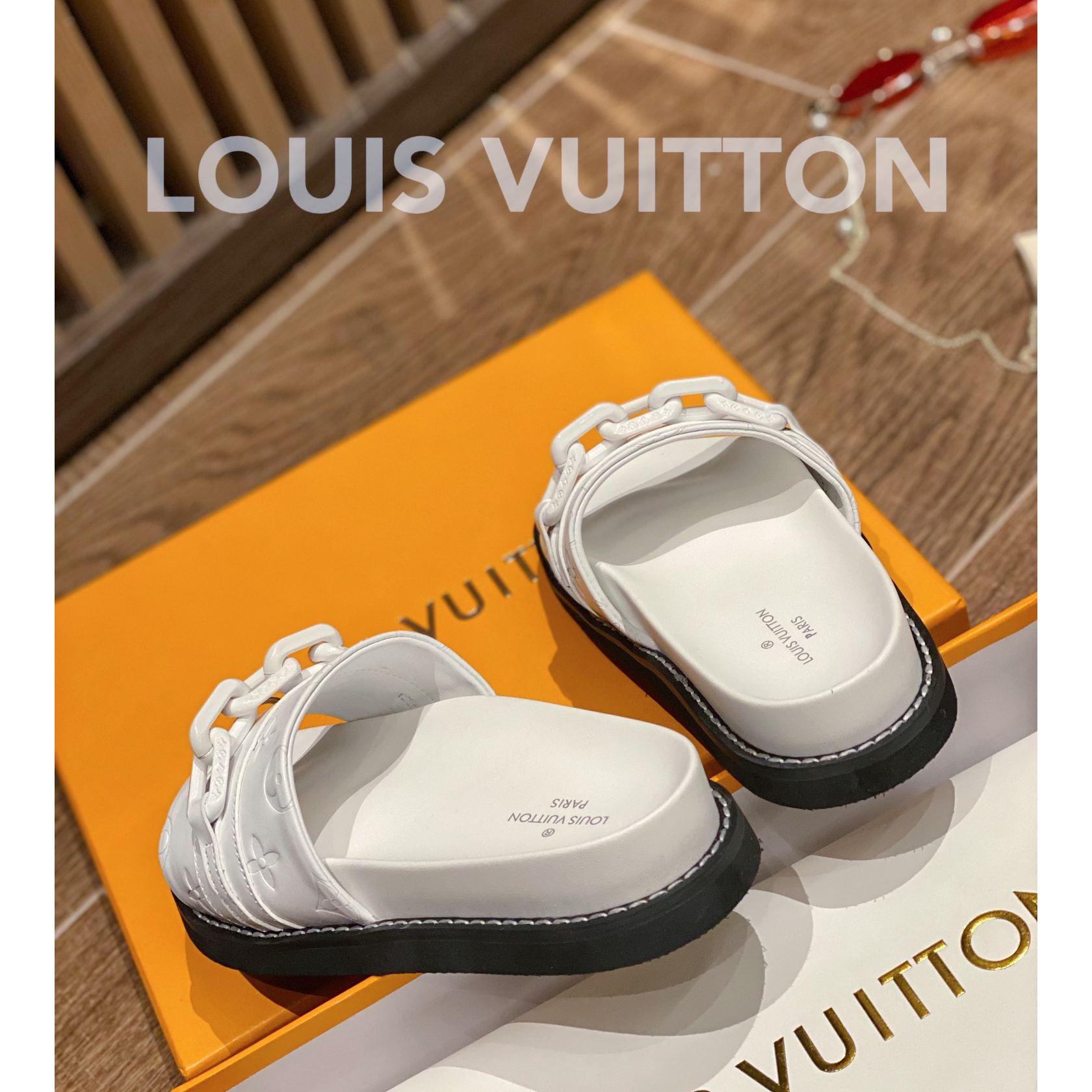 Louis Vuitton Monogram Slipper - 