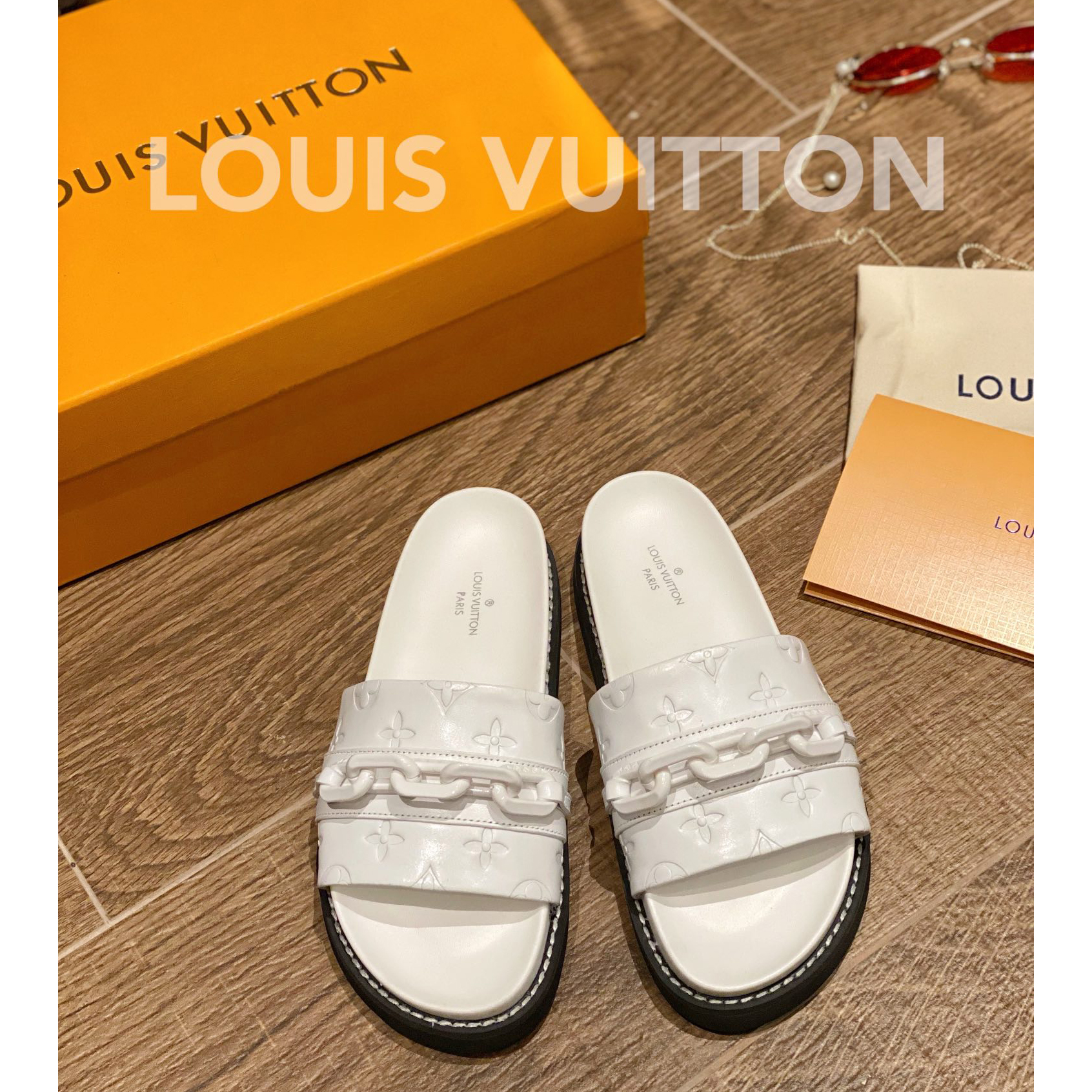 Louis Vuitton Monogram Slipper - 