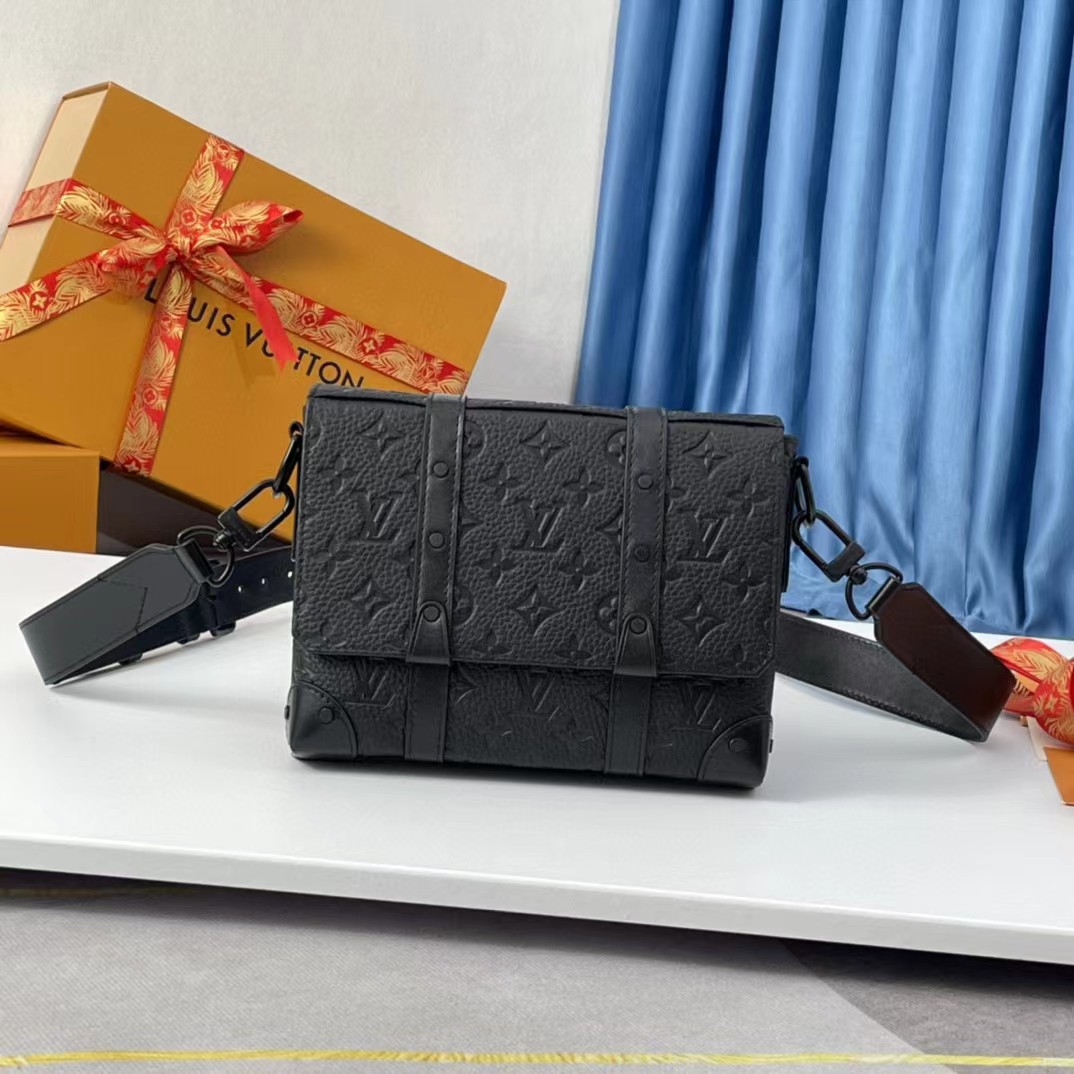 Louis Vuitton TSac Messenger Trunk (24-18-5.5CM） - PerfectKickZ