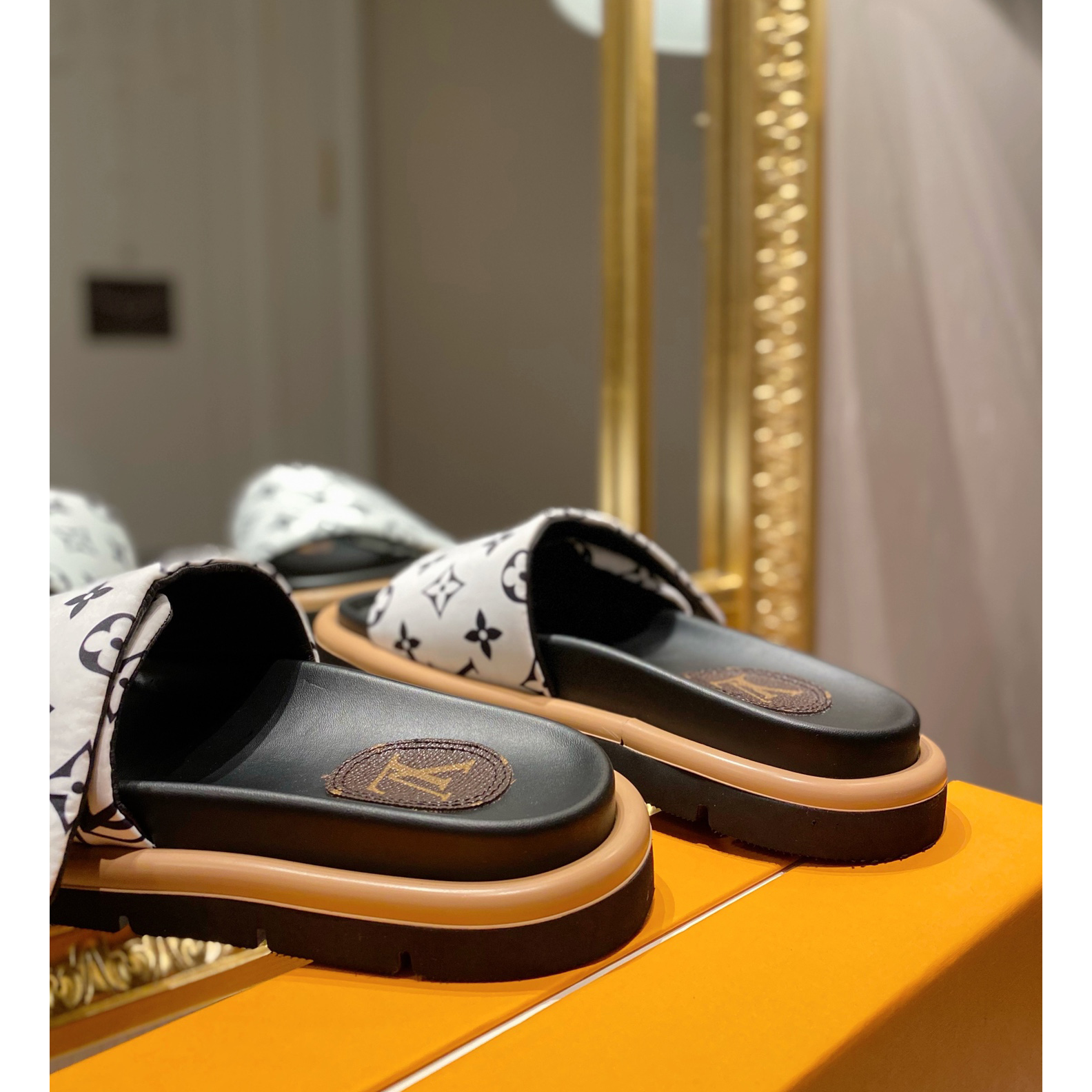 Louis Vuitton Pool Pillow Comfort Mules - PerfectKickZ