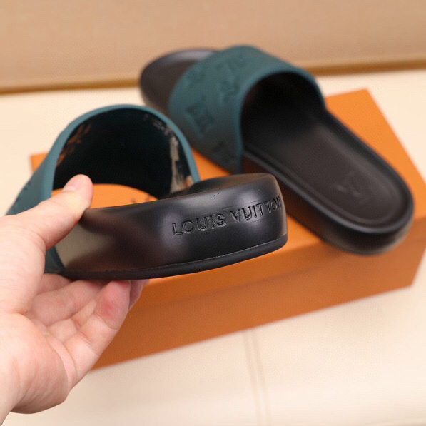 Louis Vuitton Monogram Slippers - PerfectKickZ