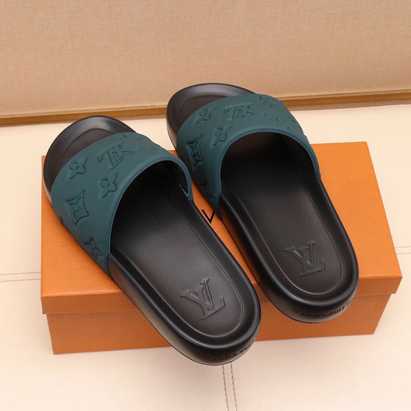 Louis Vuitton Monogram Slippers - PerfectKickZ