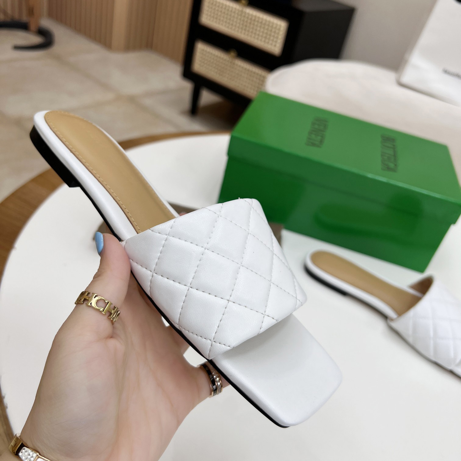 Bottega Veneta Padded Leather Sandals - PerfectKickZ