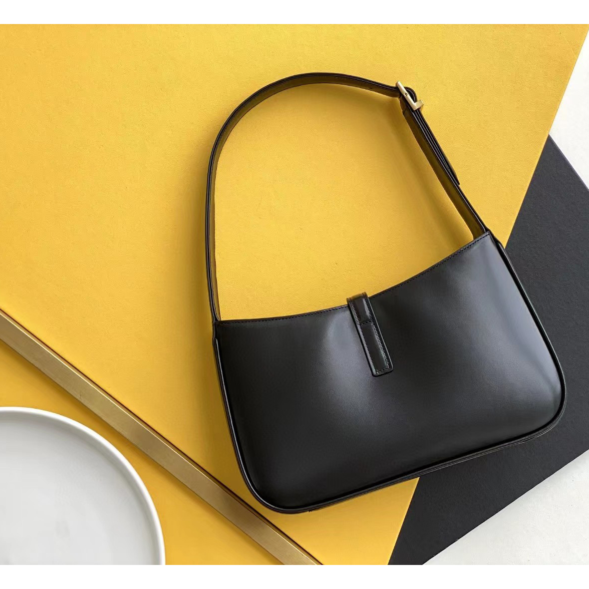 Saint Laurent Hobo Bag In Smooth Leather(25-14-6cm) - PerfectKickZ