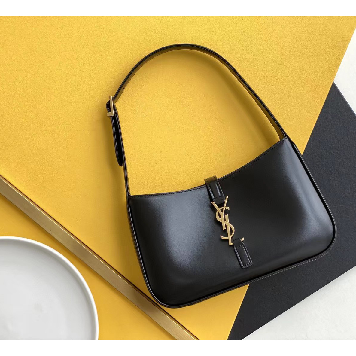 Saint Laurent Hobo Bag In Smooth Leather(25-14-6cm) - PerfectKickZ