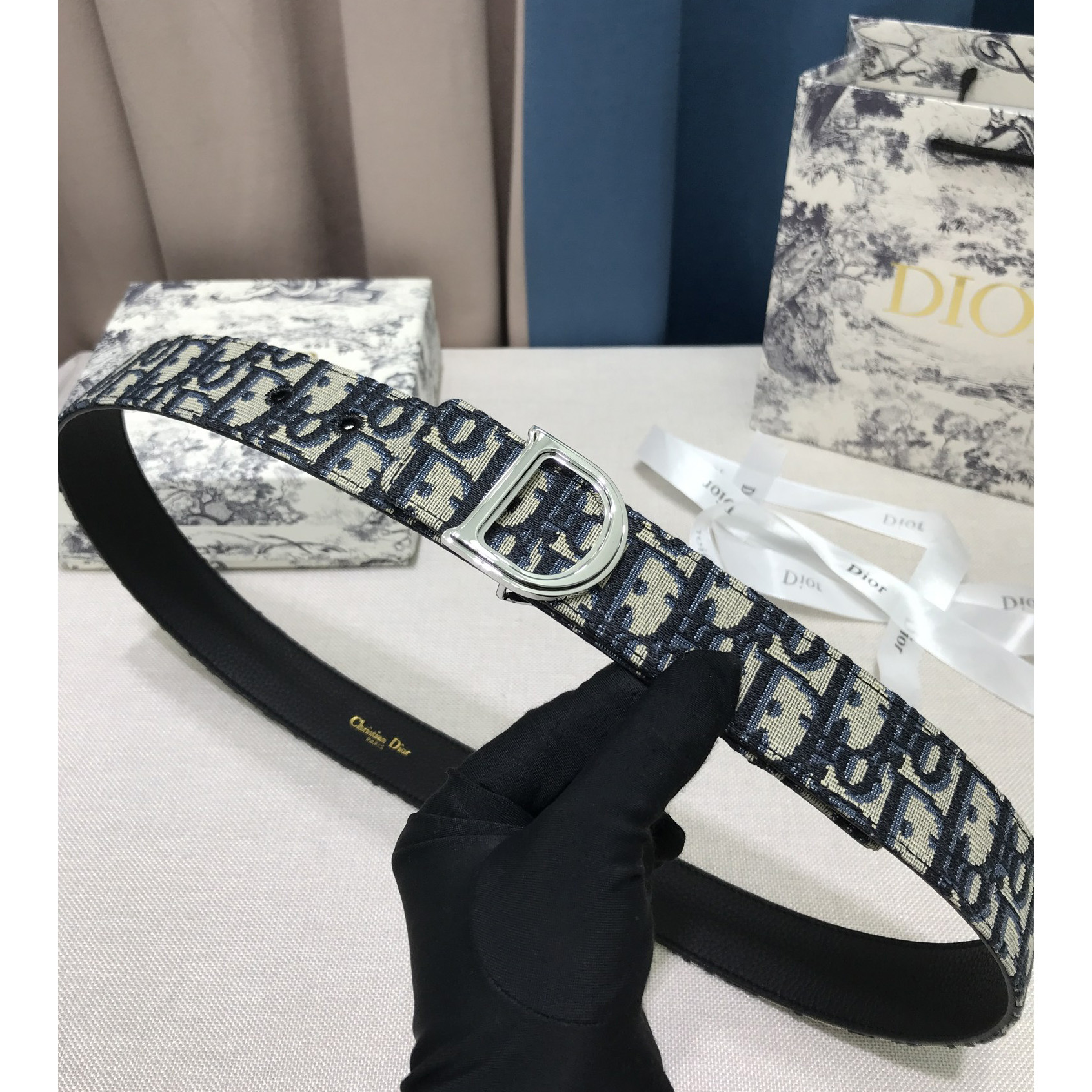 Dior Leather Belt With 'D' Buckle - PerfectKickZ
