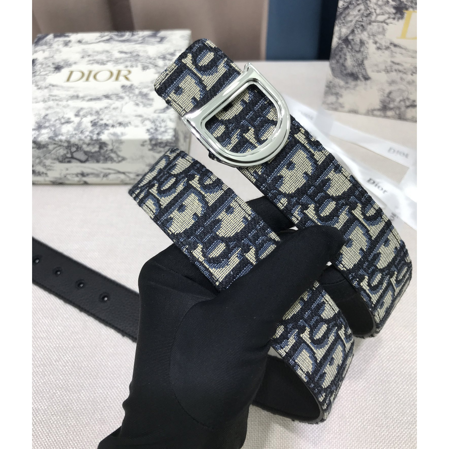 Dior Leather Belt With 'D' Buckle - PerfectKickZ