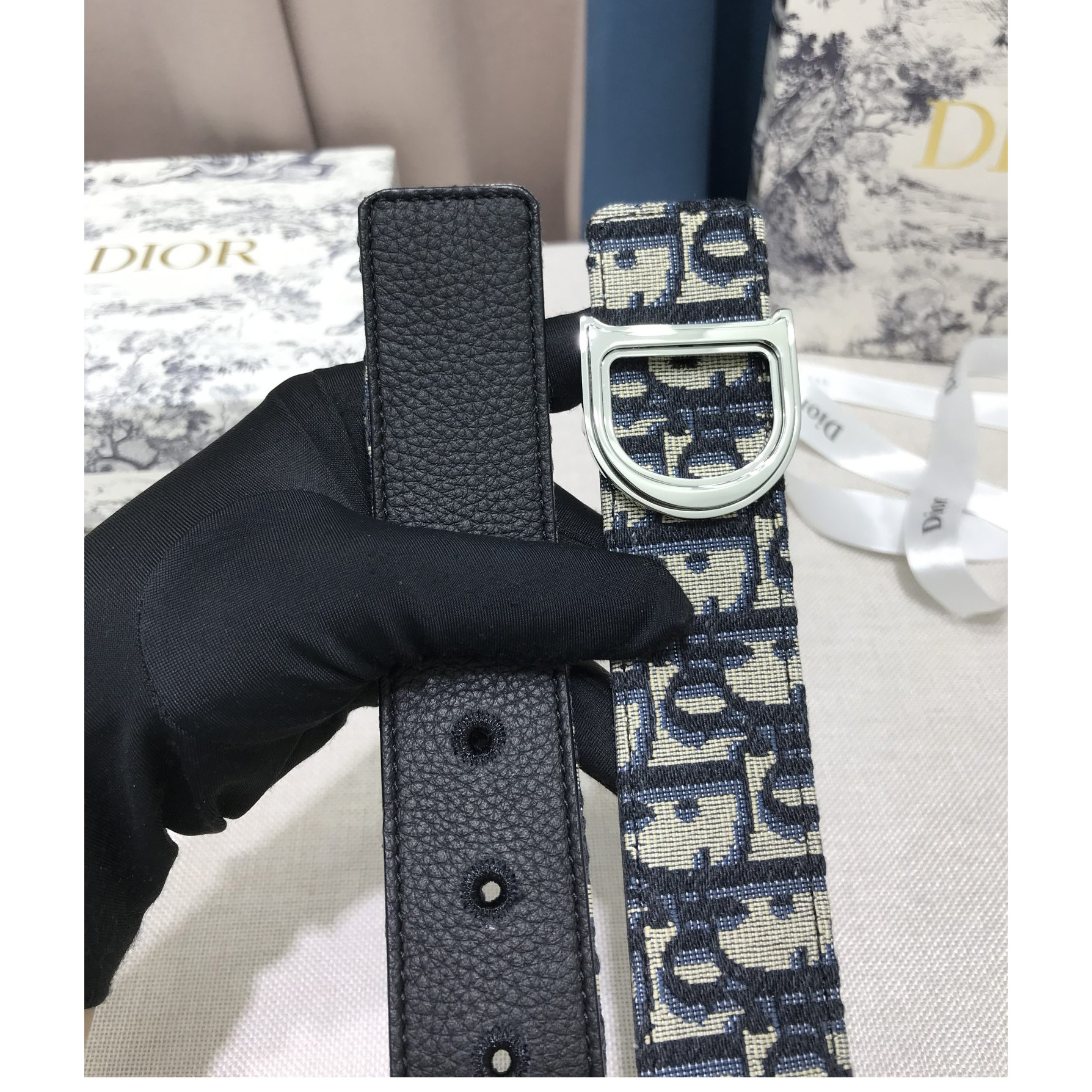 Dior Leather Belt With 'D' Buckle - PerfectKickZ