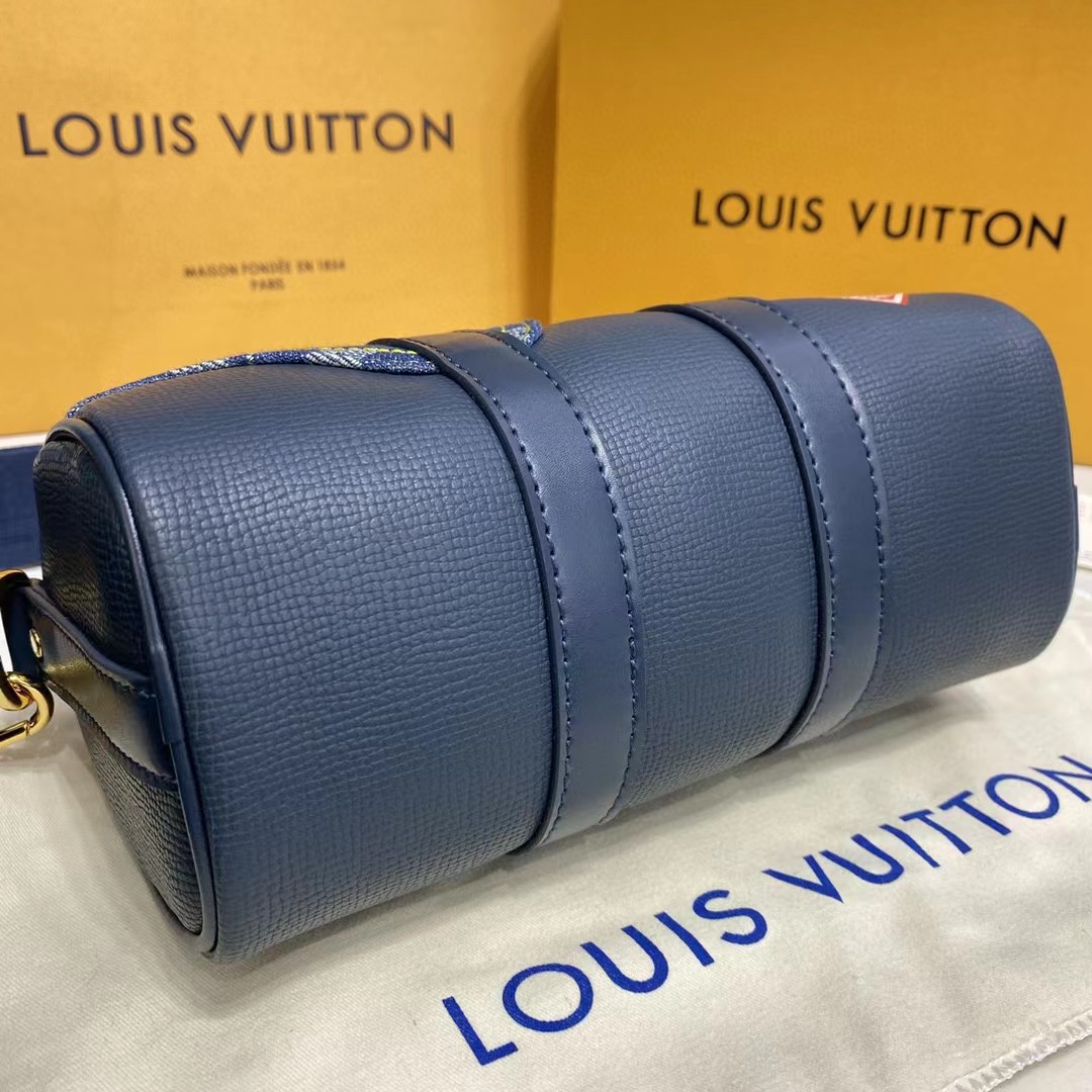 Louis Vuitton  Monogram Drip Handbag(21-12-9cm) - PerfectKickZ
