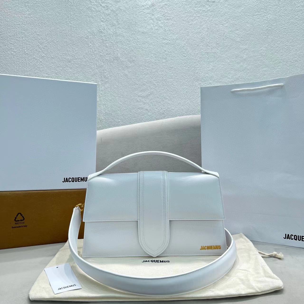 Jacquemus Leather  Handbag In White - PerfectKickZ