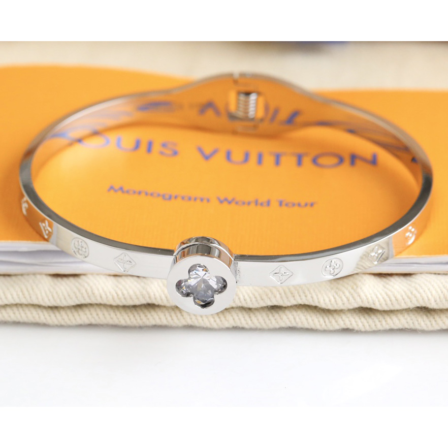 Louis Vuitton Bracelet - PerfectKickZ